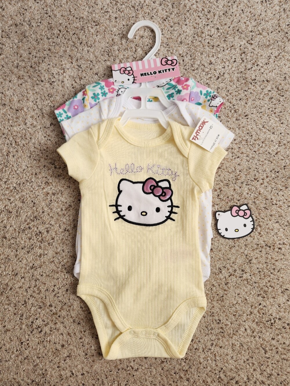 Hello Kitty Baby Girl 3 Bodysuits